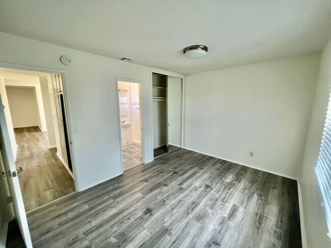 Building Photo - North Clairemont Gem | Fully Remodeled with Indoor-Outdoor Living & Designer Finishes