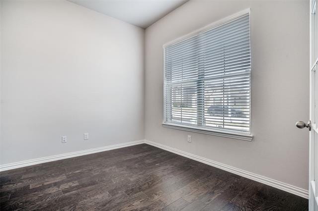 Building Photo - 1224 W Yarrow Ave