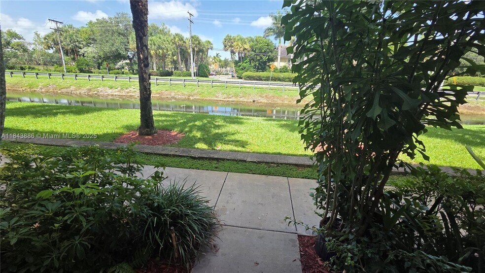 Building Photo - 4605 SW 75th Way