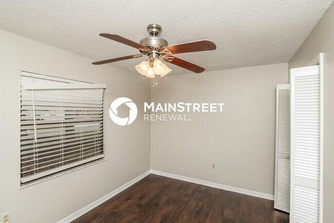 Building Photo - 3 Bedroom Pet-Friendly Home in PALM BAY, FL with Main Street Renewal