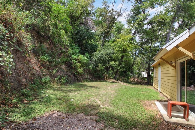 Building Photo - 2512 Geronimo Trail