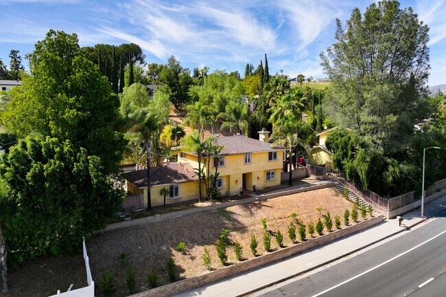 Building Photo - 8743 Topanga Canyon Blvd