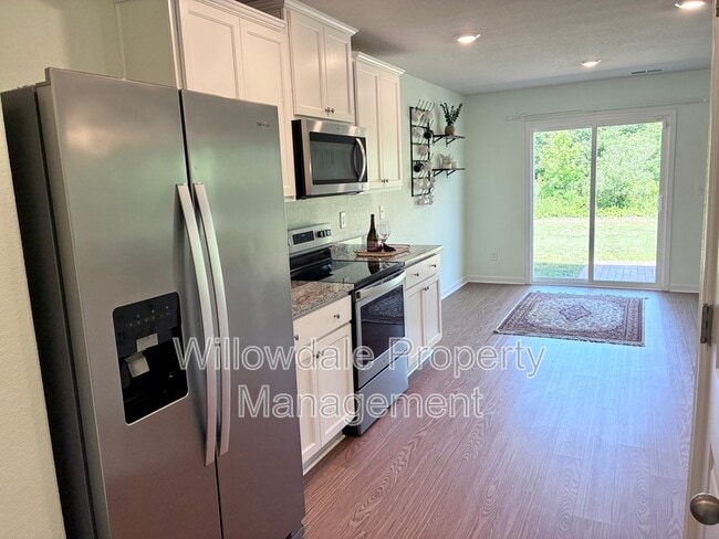 Building Photo - 357 Gourd St
