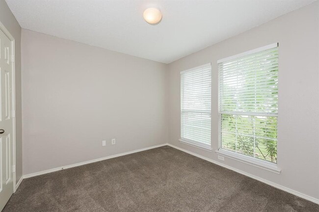 Building Photo - 1118 Single Tree Dr