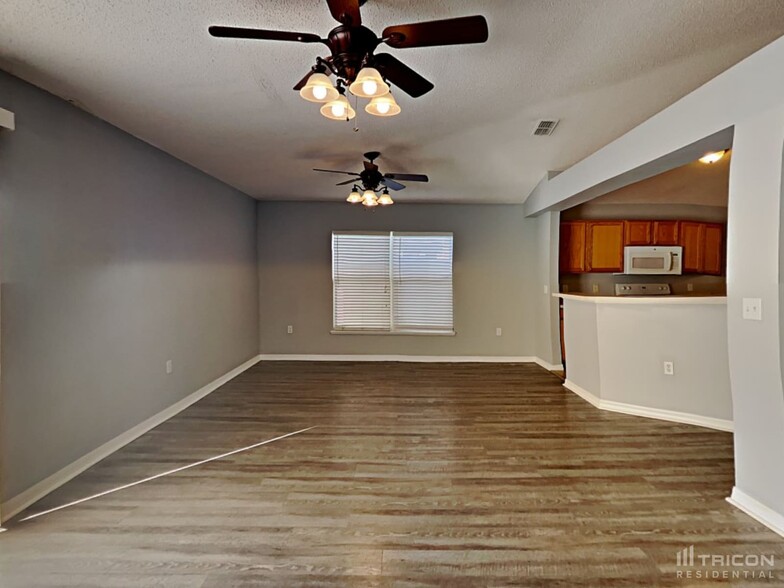 Building Photo - 12945 Bridleford Dr