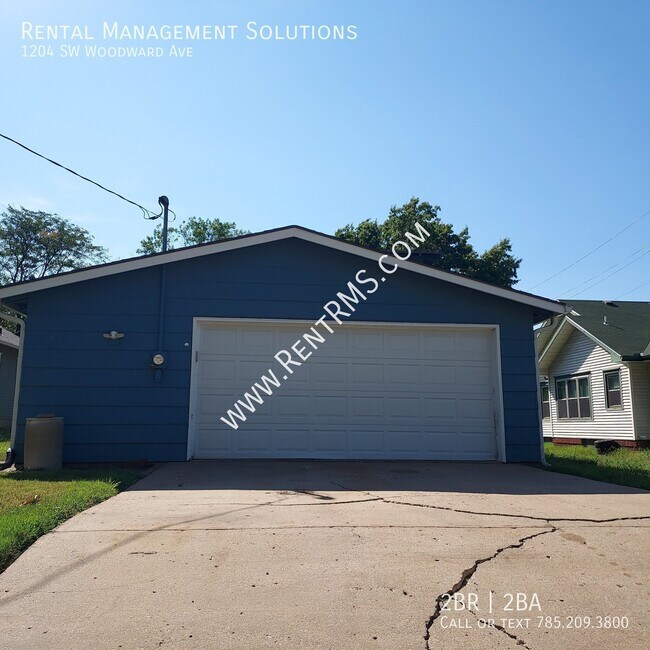 Building Photo - 1204 SW Woodward Ave