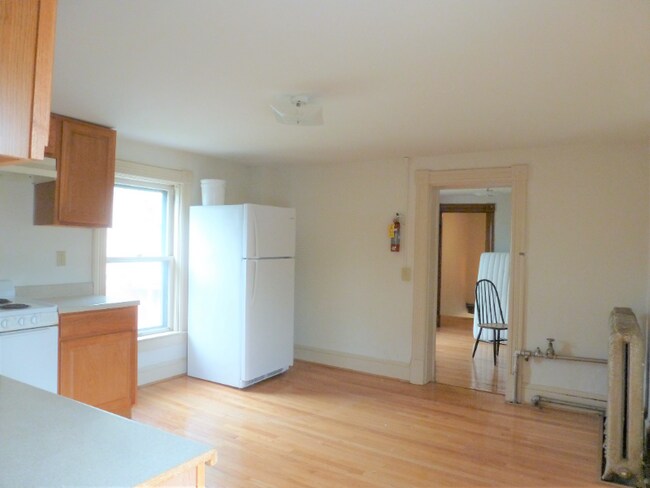Building Photo - 111 N Winooski Ave
