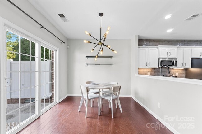 Building Photo - 15627 Canmore Street