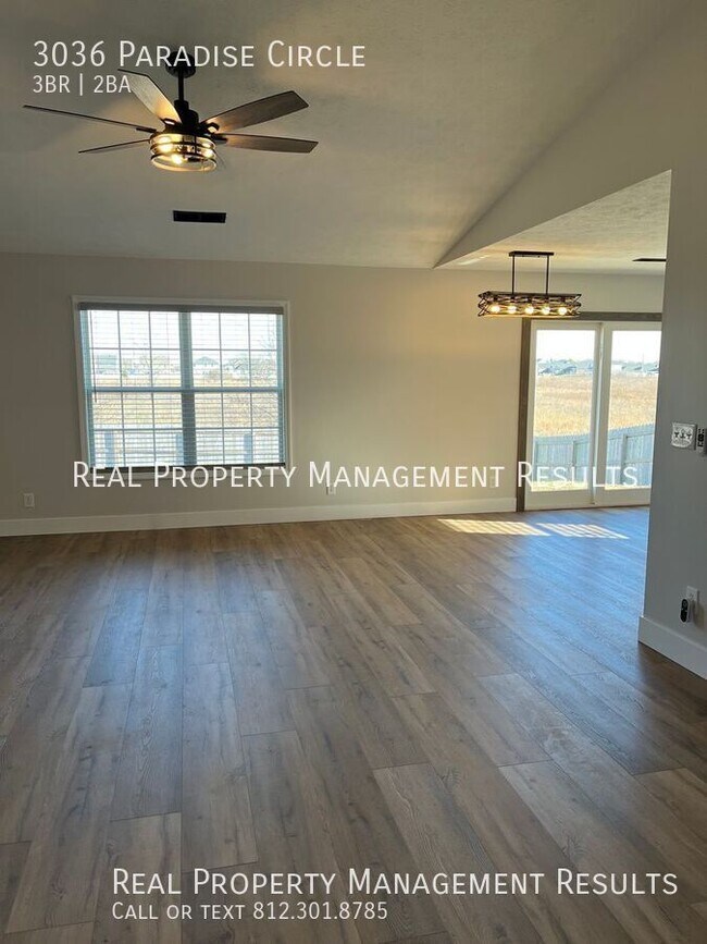 Building Photo - 3036 Paradise Circle