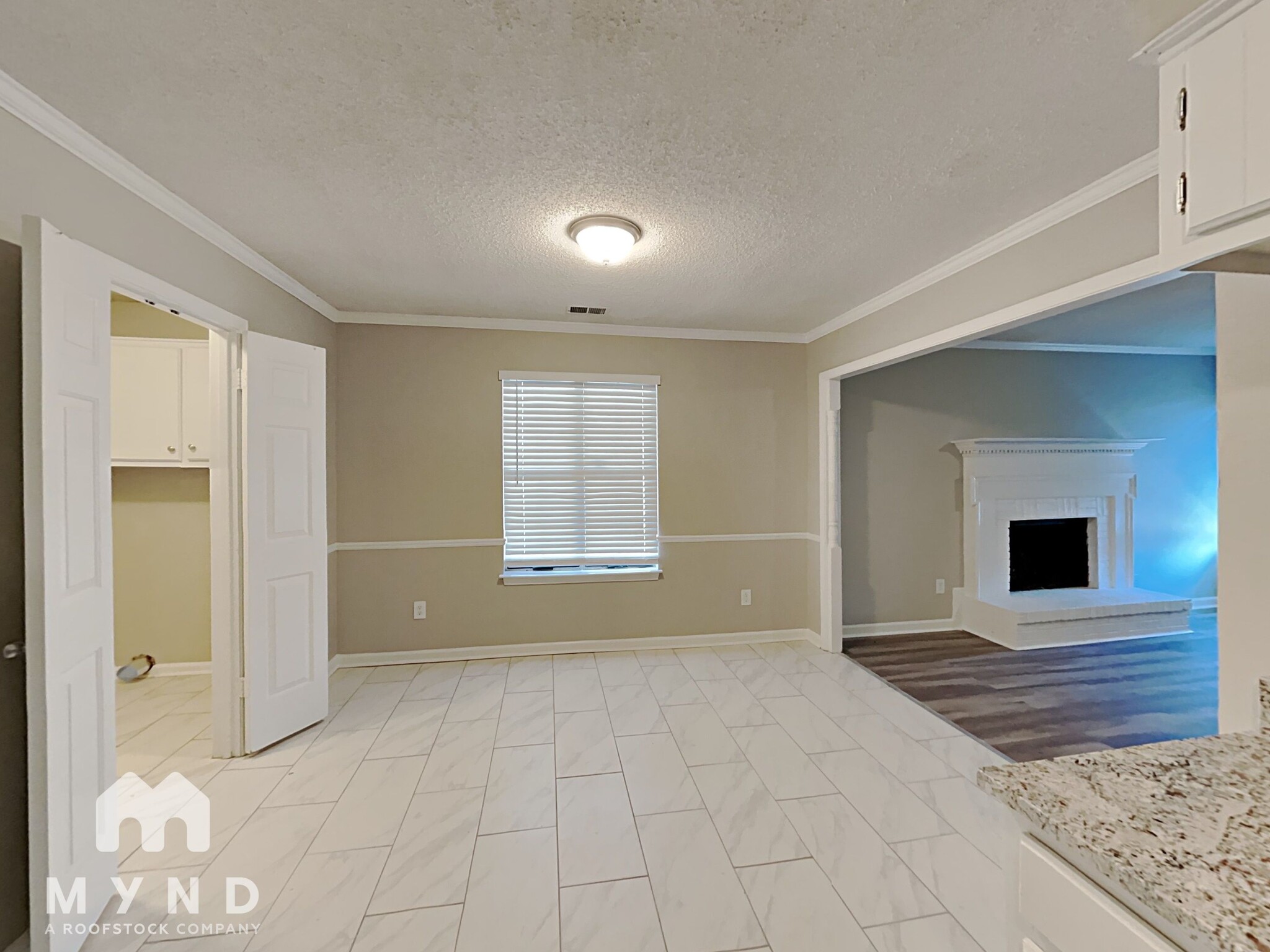 Building Photo - 4433 Sunnyslope Dr