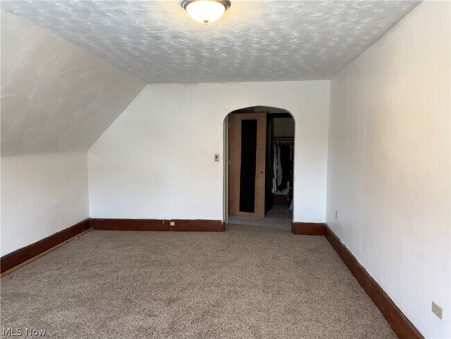 Building Photo - 1460 Elmwood Ave