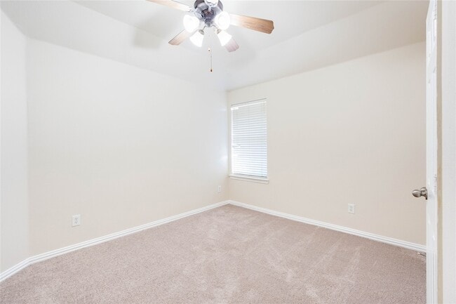 Building Photo - 2725 Tangerine Ln