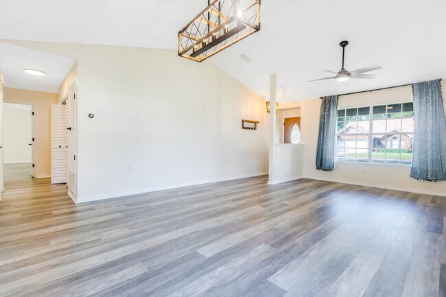 Building Photo - 1356 Sterling Point Dr