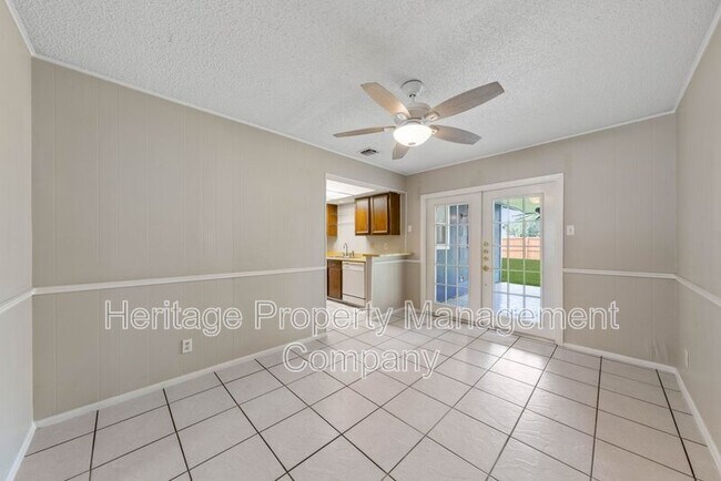 Building Photo - 7422 Stonehouse Dr