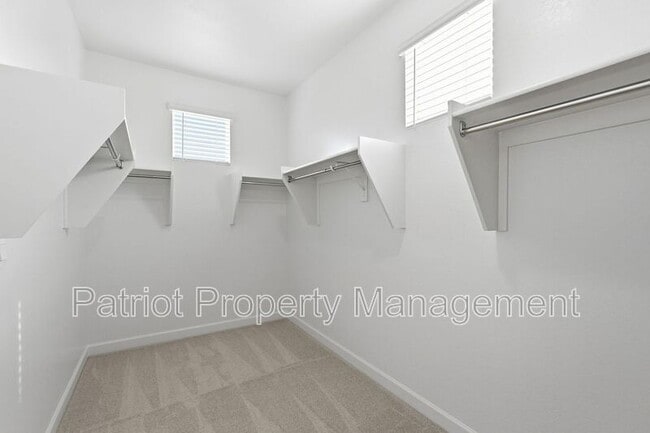 Building Photo - 6922 W Buckhorn Trail