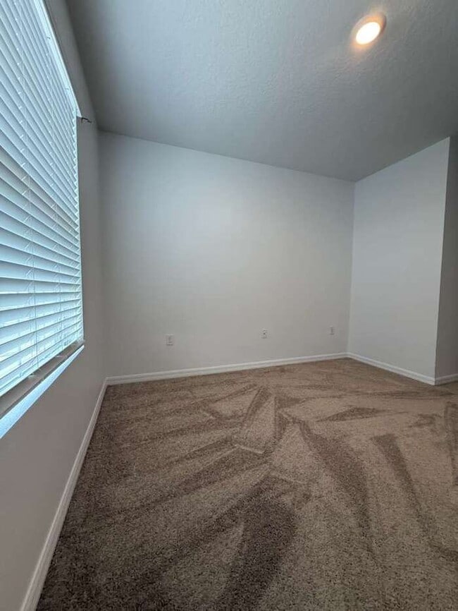 Building Photo - 170 Feltrim Reserve Blvd