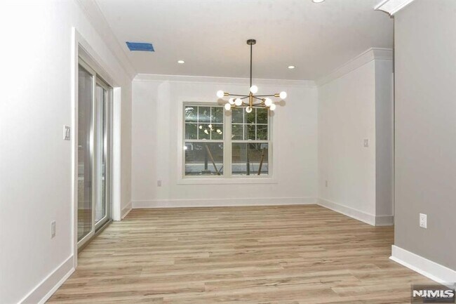 Building Photo - 234 Rivervale Rd