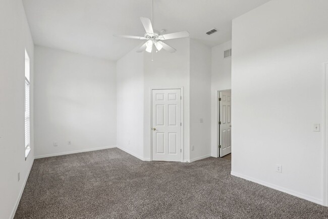 Building Photo - SPECIAL: WAIVING $250 ADMIN FEE on this 3 Bedroom, 2 Bath with Private Balcony off Primary Bedroo...