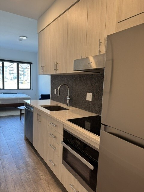 Building Photo - 2303 W Deer Hollow Ct