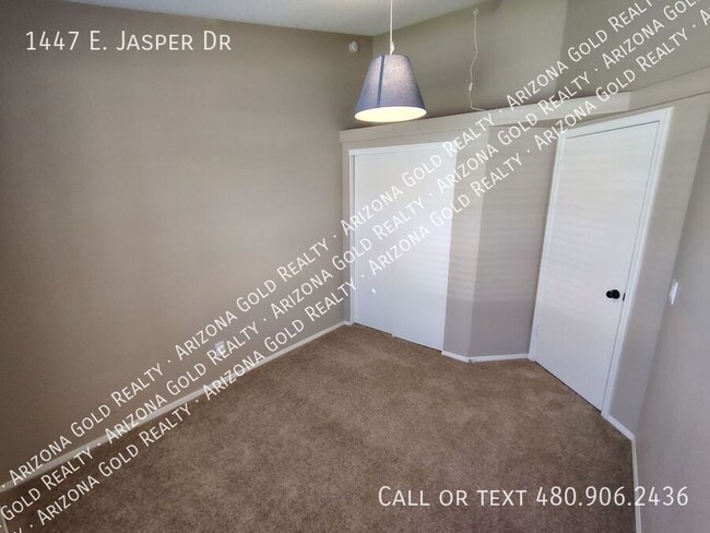 Building Photo - 1447 E Jasper Dr
