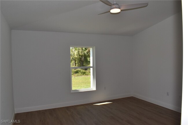 Building Photo - 4553 Midland St