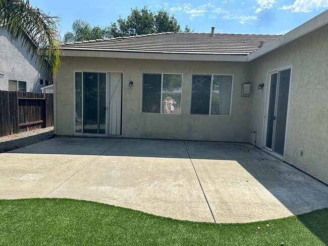 Building Photo - 1824 San Diego Cir