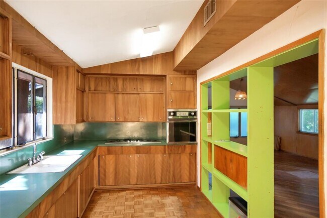 Building Photo - 1806 Alta Vista Ave