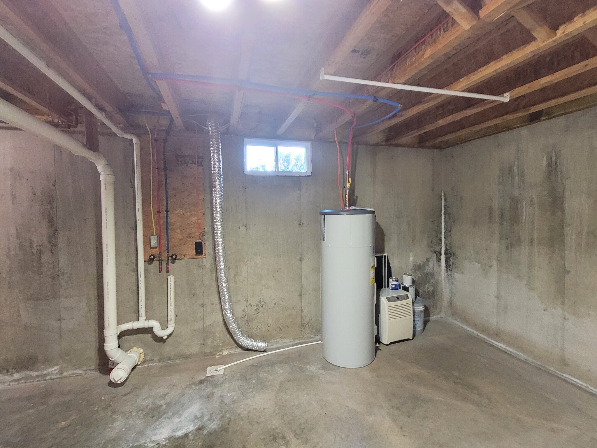 Building Photo - 10 Lupine Rd