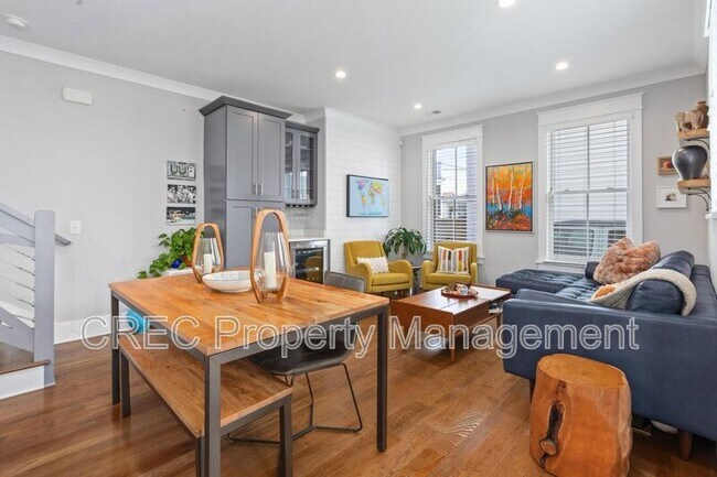 Building Photo - 3 1/2 Maranda Holmes St