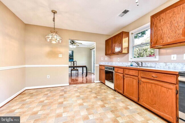 Building Photo - 7502 Melton Ct