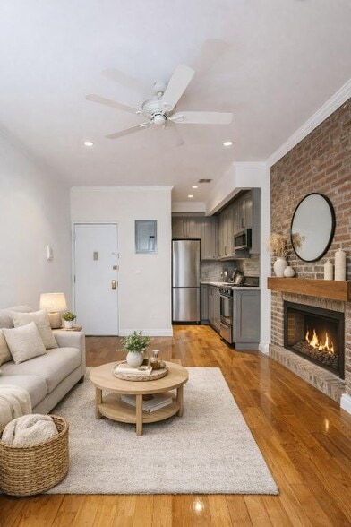 Building Photo - 44 Avenue B