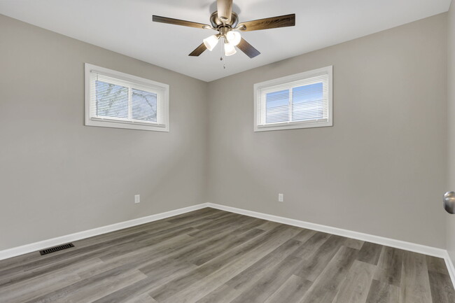 Building Photo - 2817 Woodgrove Dr