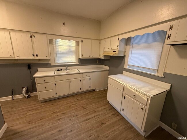 Building Photo - 2635 N Missouri Ave