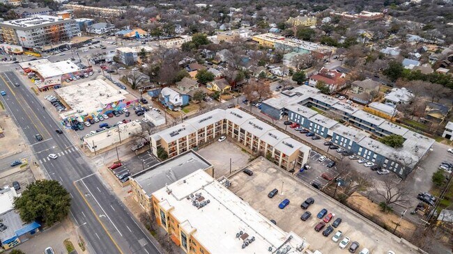 Building Photo - 3000 Guadalupe St