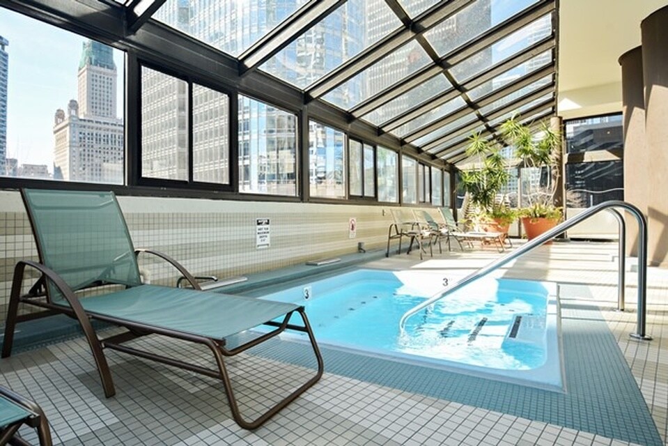 Building Photo - 405 N Wabash Ave