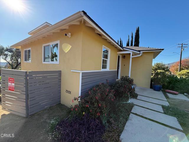 Building Photo - 300 W Loma Alta Dr