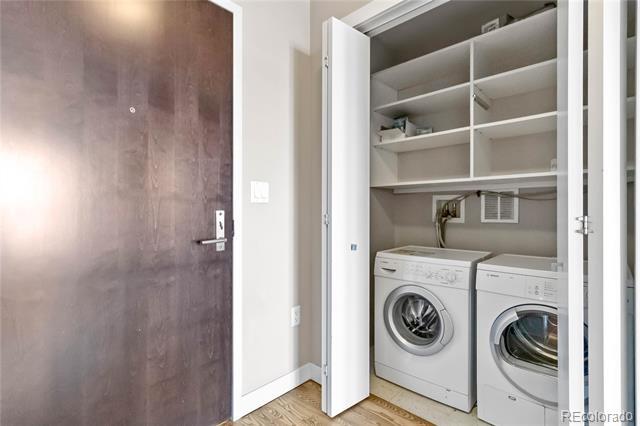 Building Photo - 410 Acoma St