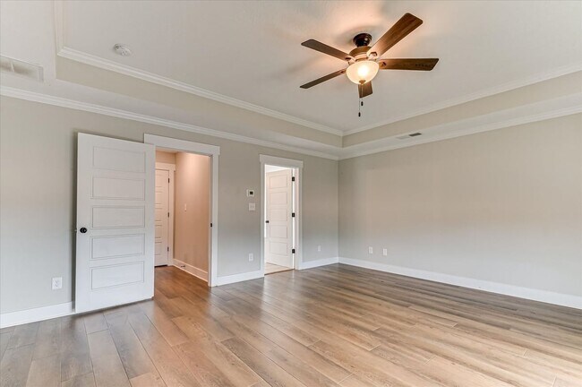 Building Photo - 419 Barrow Ln