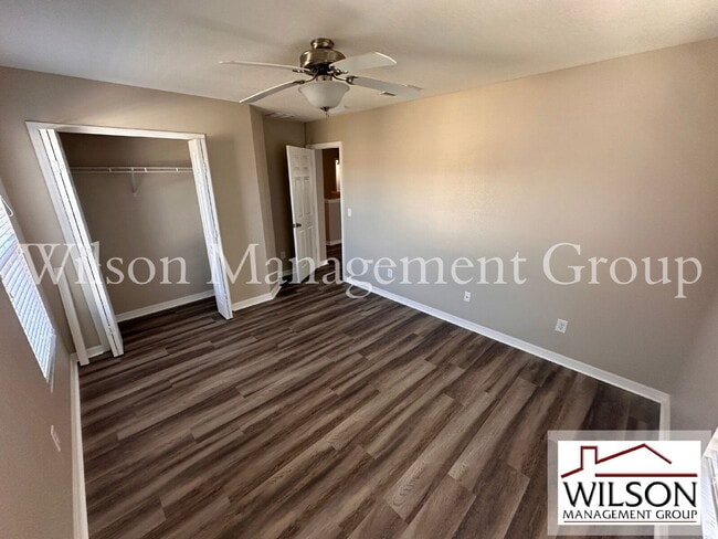 Building Photo - 512 Bella Rosa Cir