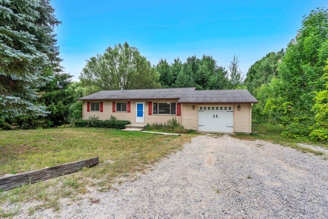 Building Photo - 10510 E Shady Ln