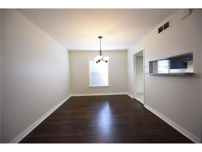 Building Photo - 6357 Oriole Dr