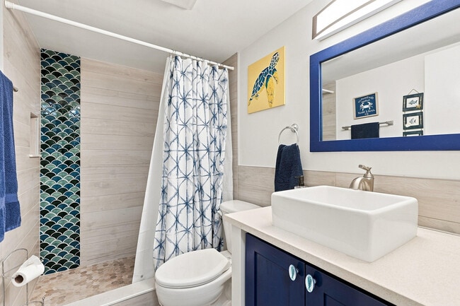 Building Photo - 10310 S Ocean Dr