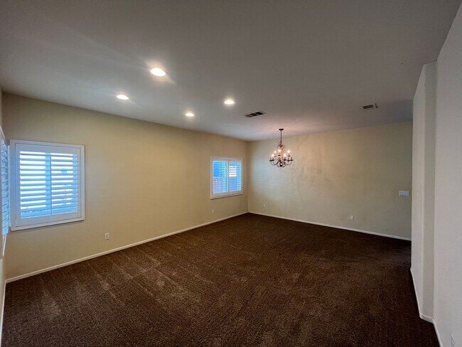 Building Photo - 35736 Emily Ave