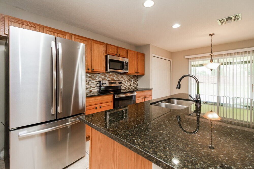 Building Photo - 15261 Harrowgate Way