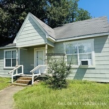 Building Photo - 3924 5th St