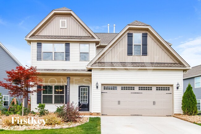 Building Photo - 5601 Marblehead Dr