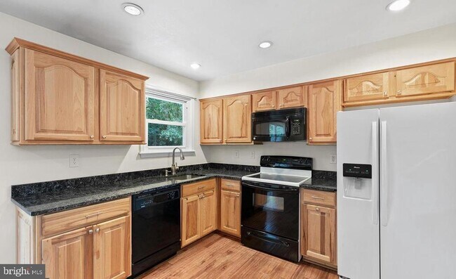 Building Photo - 7660 Turnbrook Dr