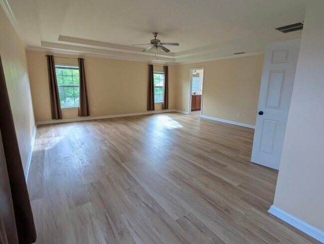 Building Photo - 133 Camden Cay Dr