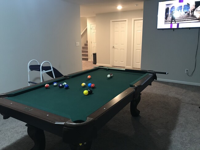 Pool table - 3100 Cityview Ter