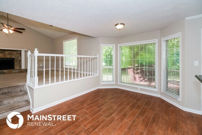 Building Photo - 4799 Wyndam Dr